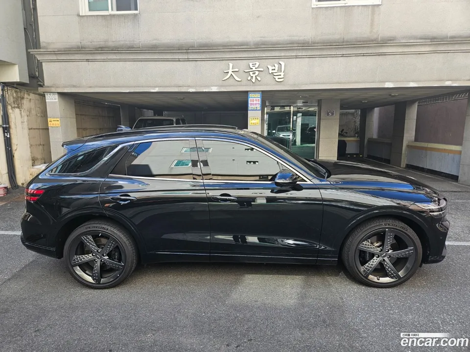 Genesis GV70 2.5T 2WD 2024 — миниатюра 5