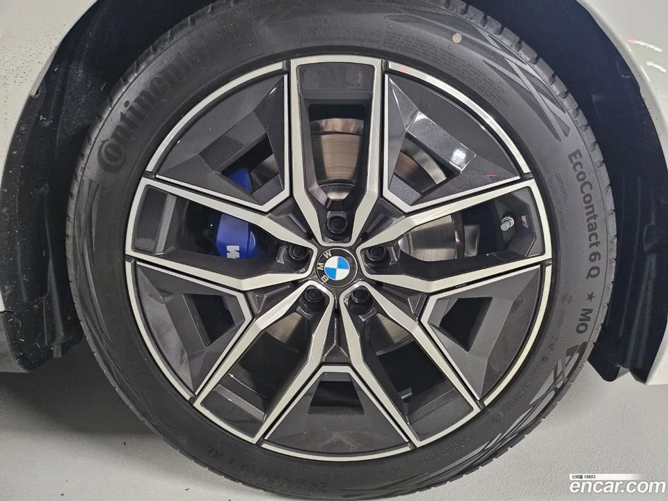 BMW 5 Series 520i M 2025 — миниатюра 5