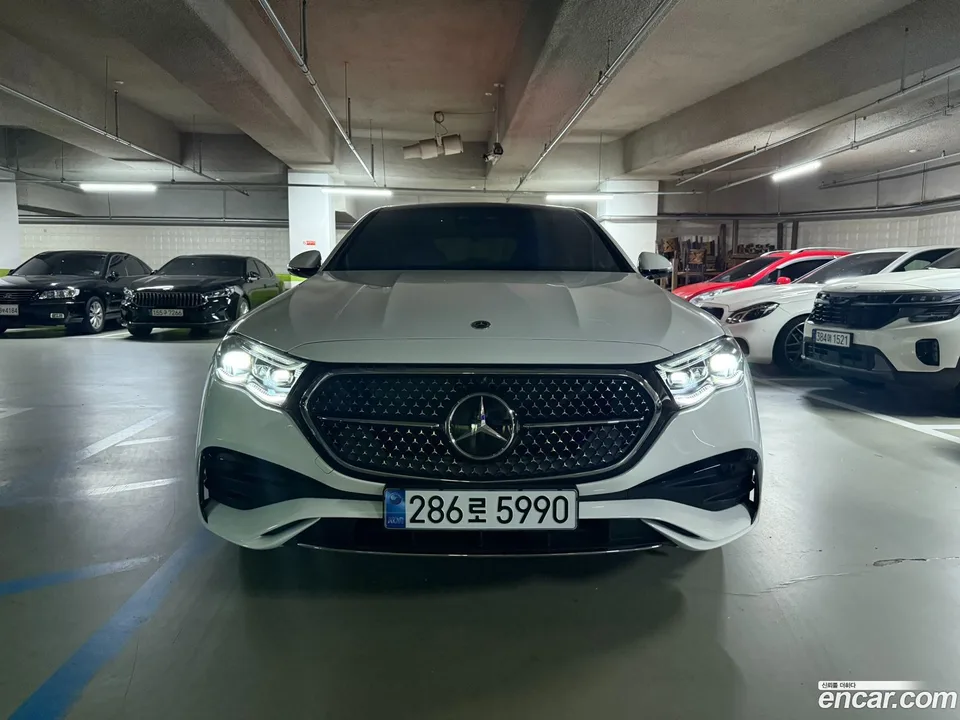 Mercedes-Benz E-Class E300 4MATIC AMG Line 2025 — фото 1, купить с доставкой в Москву