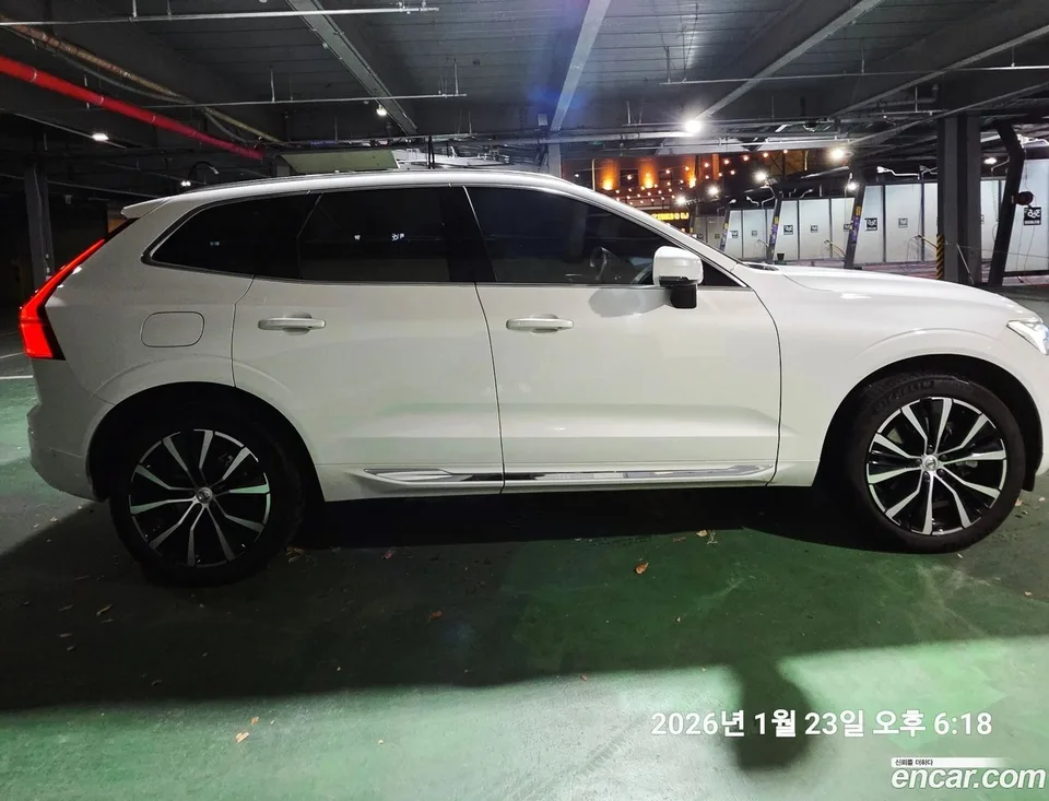 Volvo XC60 B6 2023 — миниатюра 4