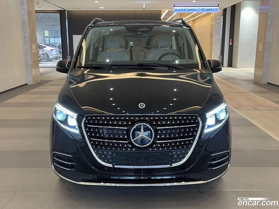 Mercedes-Benz V-Class V300 CDI 2025 — миниатюра 3
