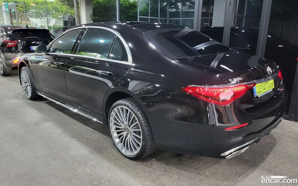 Mercedes-Benz S-Class S500L 4MATIC 2025 — миниатюра 3