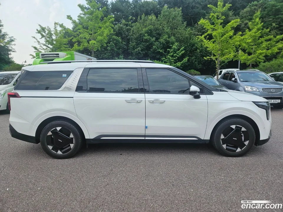 Kia Carnival HEV 9 2024 — миниатюра 5