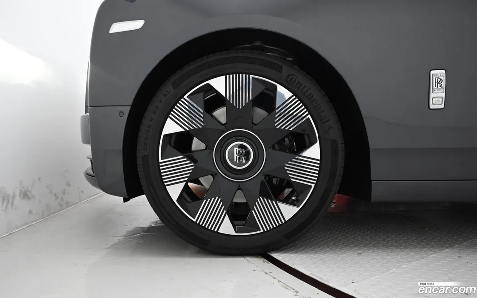 Rolls-Royce Phantom 6.7 V12 2023 — миниатюра 5