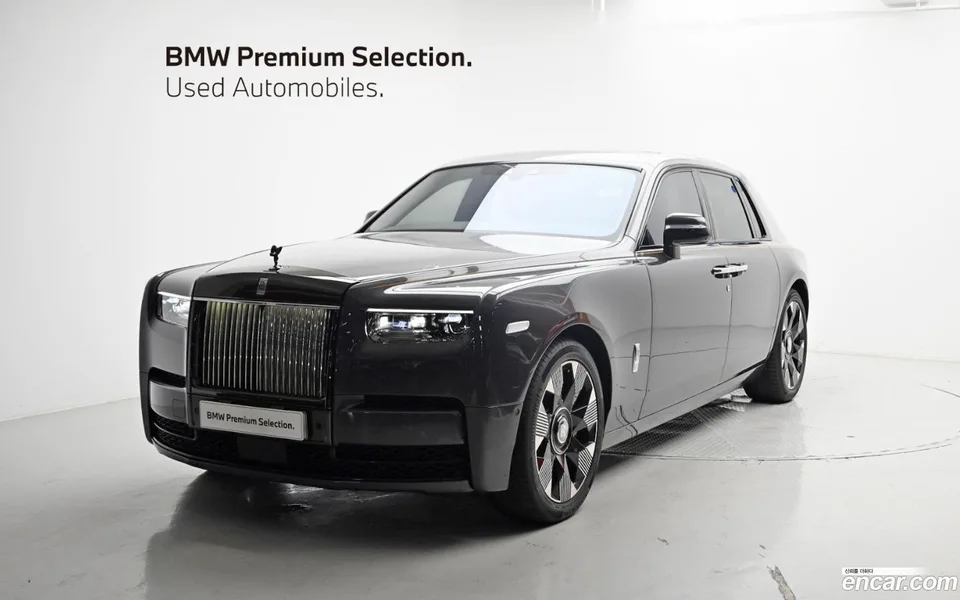 Rolls-Royce Phantom 6.7 V12 2023 — фото 1, купить с доставкой в Москву