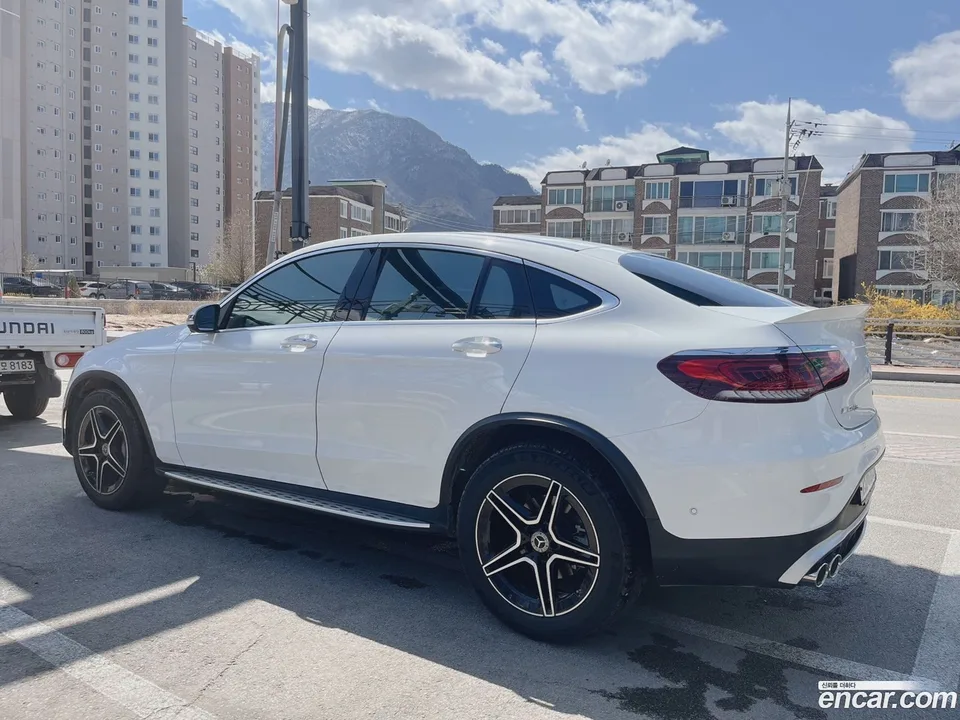 Mercedes-Benz GLC-Class GLC300 4MATIC 2023 — миниатюра 5