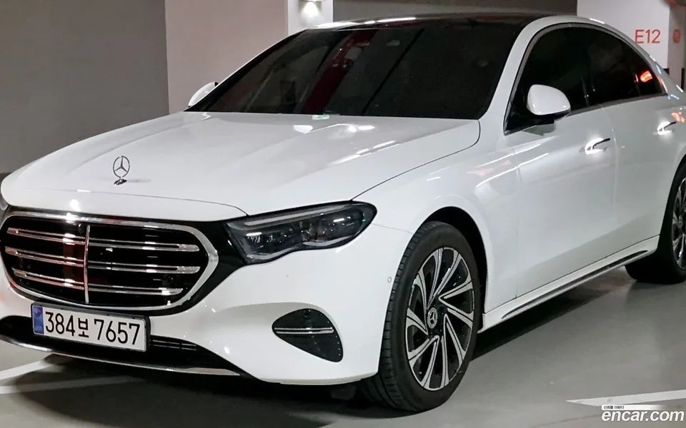 Mercedes-Benz E-Class 2024
