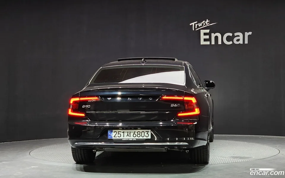 Volvo S90 B6 AWD 2023 — миниатюра 3