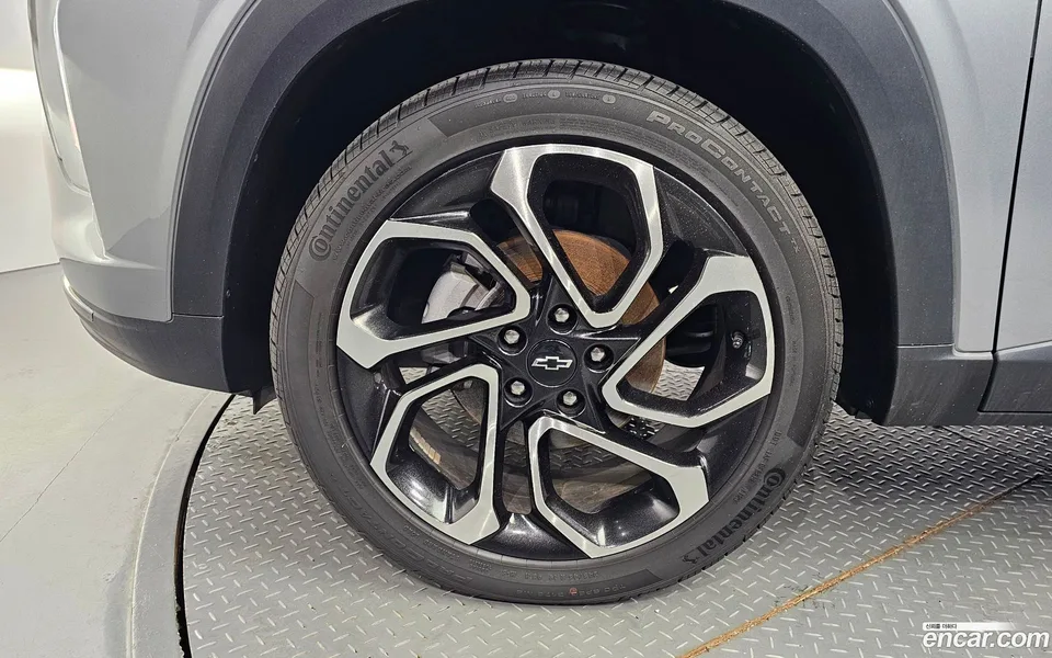 Chevrolet Trax Crossover 1.2 RS 2023 — миниатюра 2
