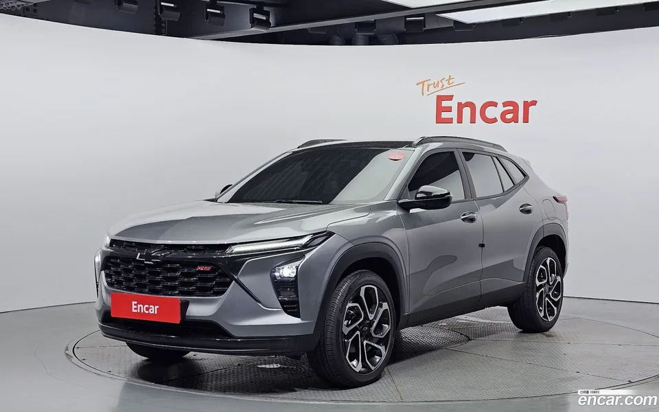 Chevrolet Trax Crossover 1.2 RS 2023 — фото 1, купить с доставкой в Москву