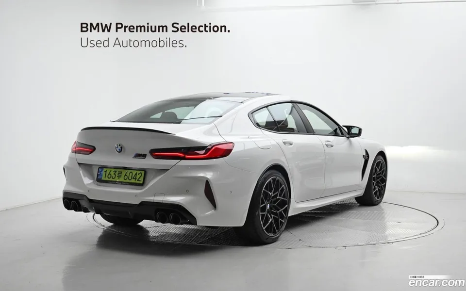 BMW M8 M8 2024 — миниатюра 2