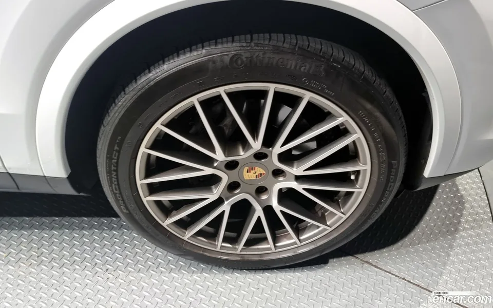 Porsche Cayenne 3.0 2023 — миниатюра 5