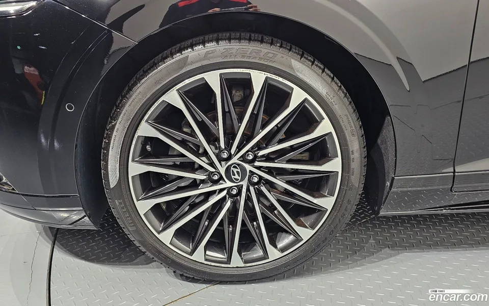 Hyundai Grandeur 2.5 2WD 2023 — миниатюра 2