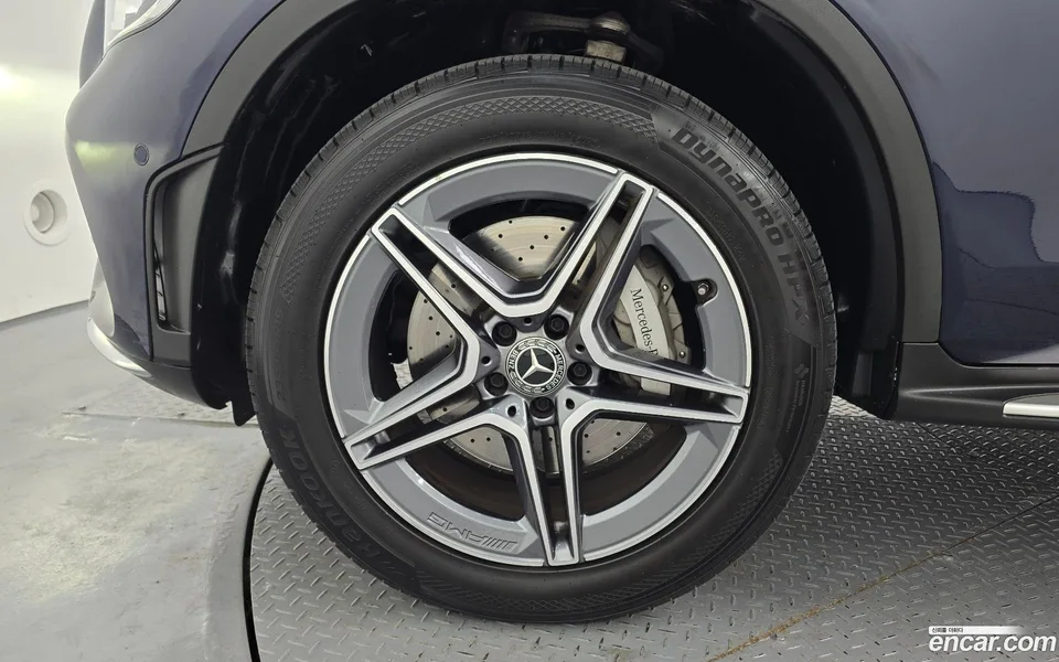 Mercedes-Benz GLC-Class GLC300e 4MATIC 2023 — миниатюра 2