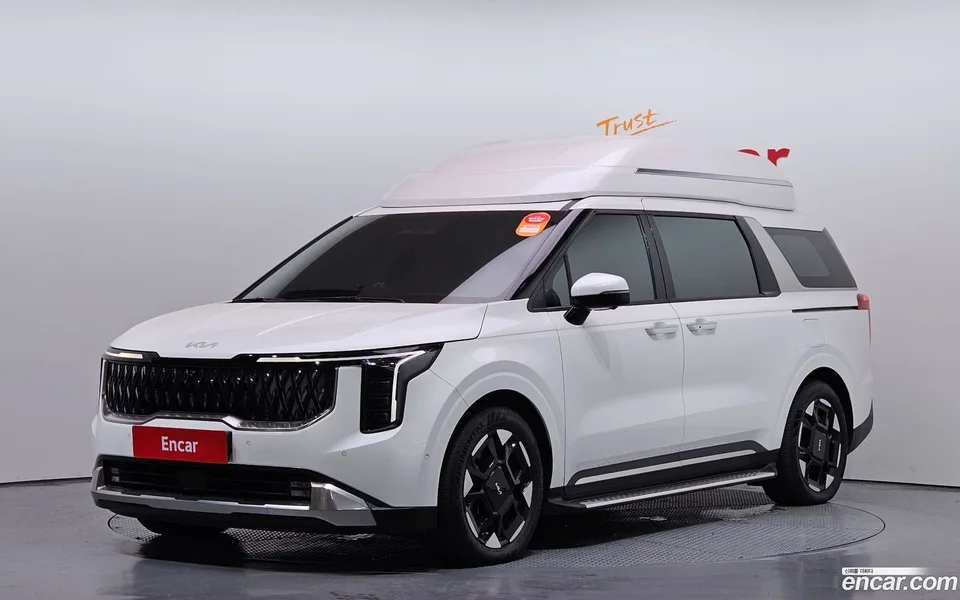 Kia Carnival 7 2024 — фото 1, купить с доставкой в Москву
