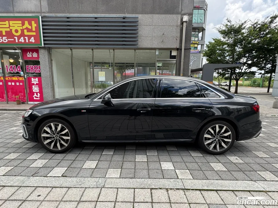 Audi A4 40 TFSI 2023 — миниатюра 2