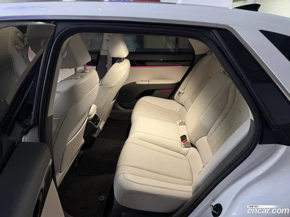 Hyundai Grandeur 2.5 2WD 2023 — миниатюра 5
