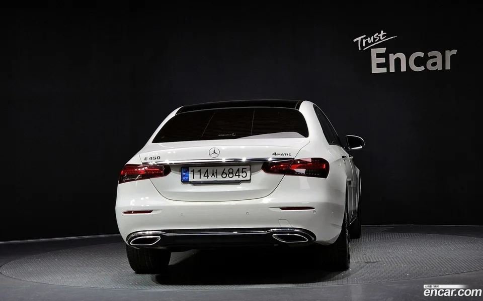 Mercedes-Benz E-Class E450 4MATIC 2022 — миниатюра 4