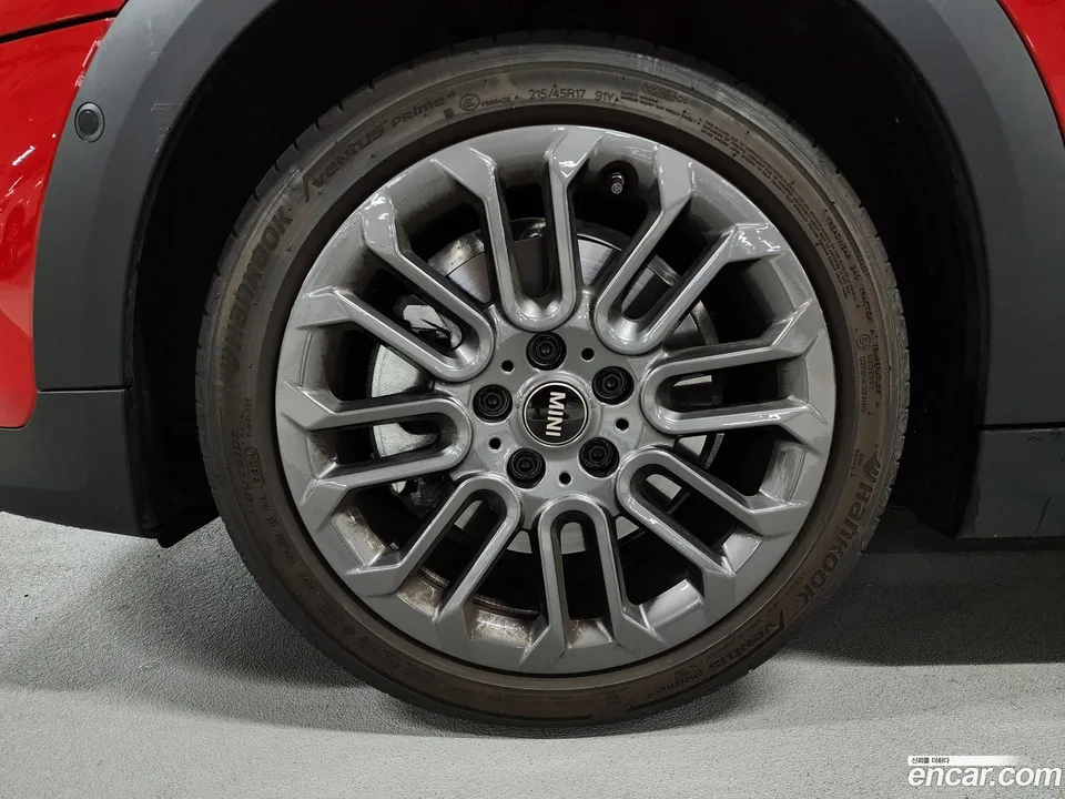 MINI Cooper C 2024 — миниатюра 2