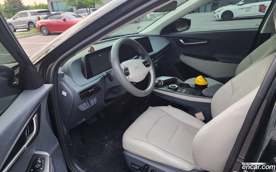 Kia EV6 2023 — thumbnail 5