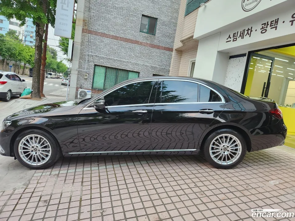 Mercedes-Benz E-Class E250 2023 — миниатюра 3