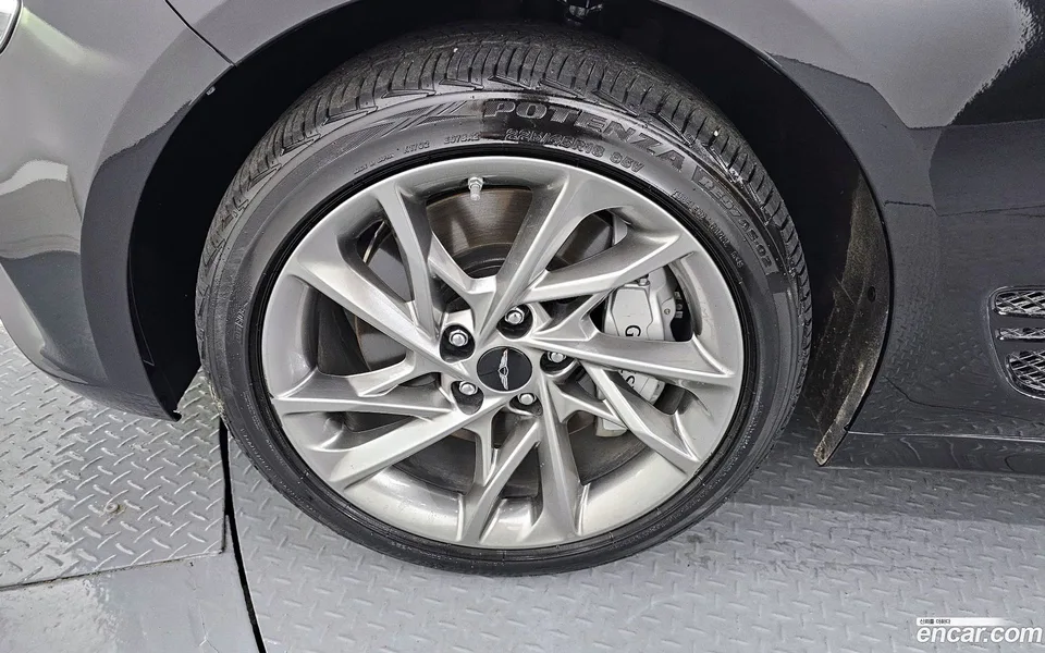 Genesis G70 2.5T 4WD 2024 — миниатюра 2
