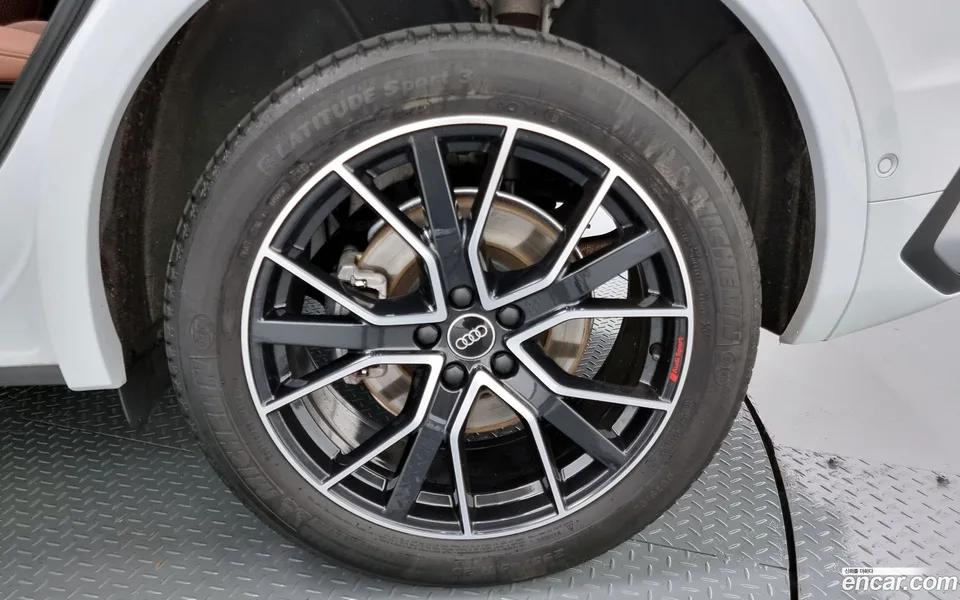Audi Q5 45 TFSI 2023 — миниатюра 2