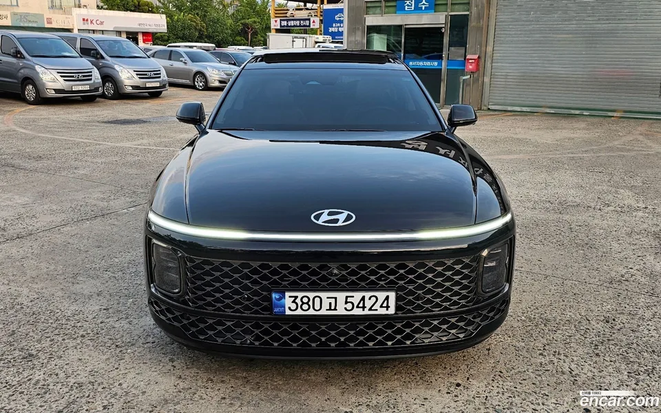 Hyundai Grandeur Hybrid 2023 — миниатюра 2