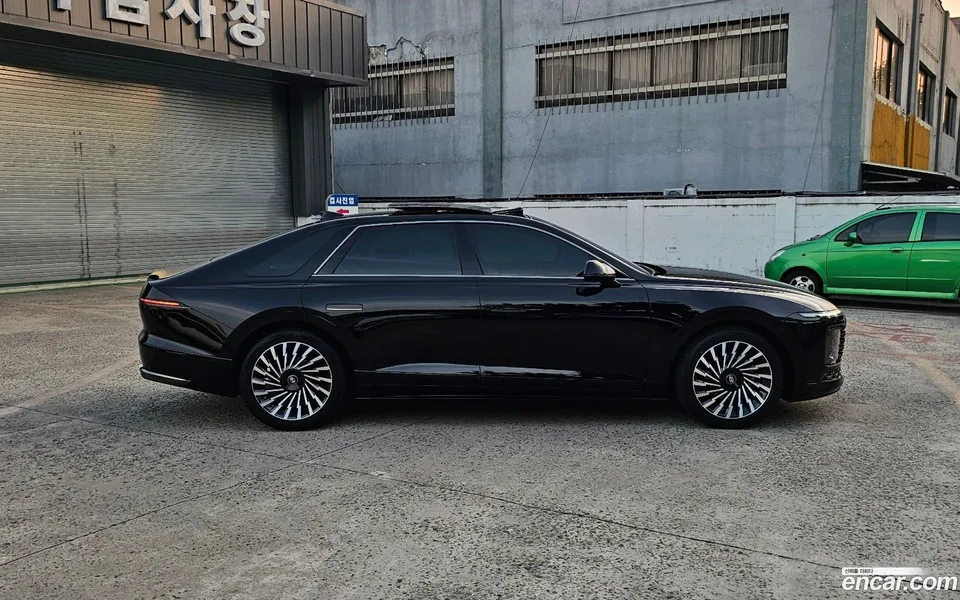Hyundai Grandeur Hybrid 2023 — миниатюра 4