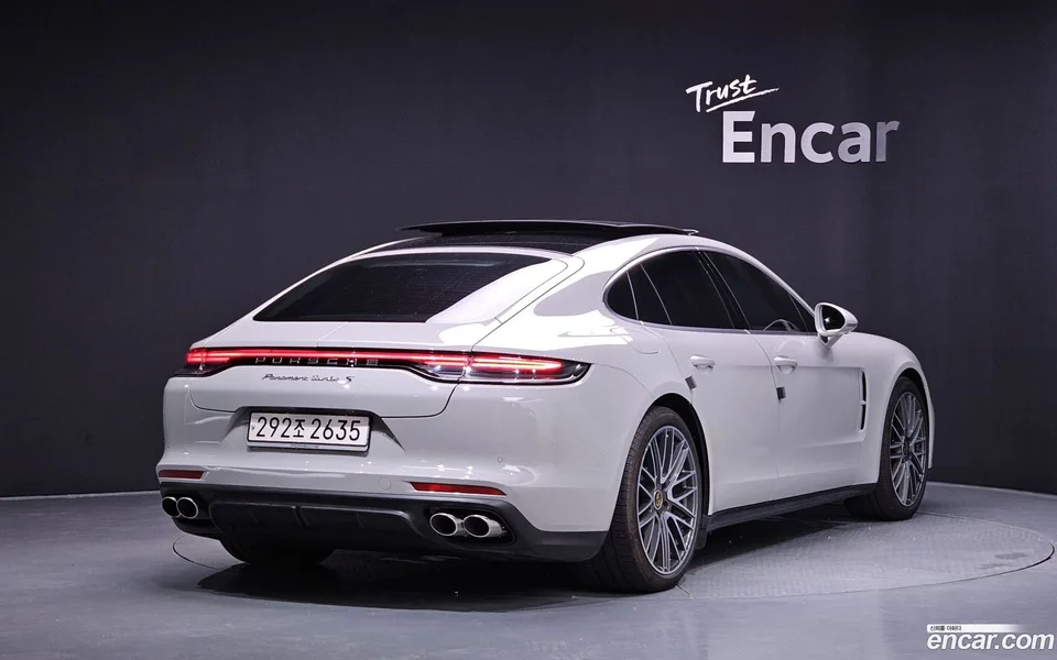Porsche Panamera (971) 4.0 S 2023 — миниатюра 2