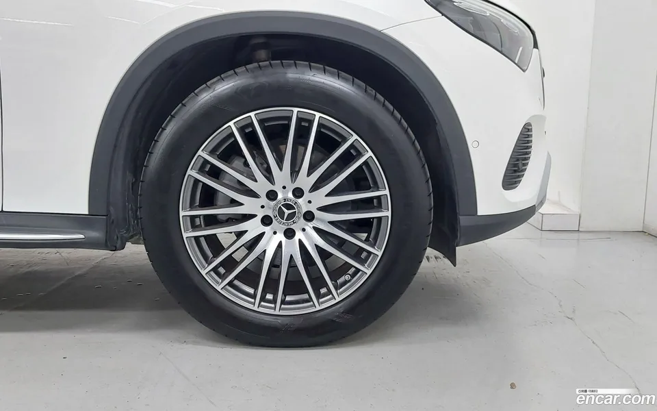 Mercedes-Benz GLC-Class GLC220 d 4MATIC 2023 — миниатюра 2