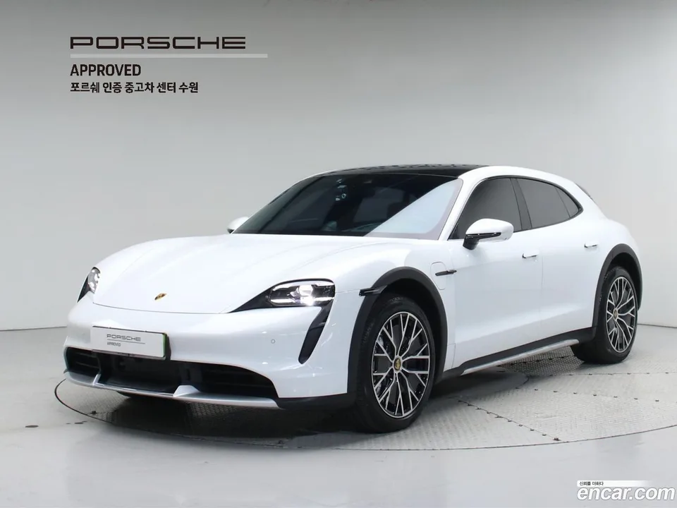 Porsche Taycan 2024 — фото 1, купить с доставкой в Москву
