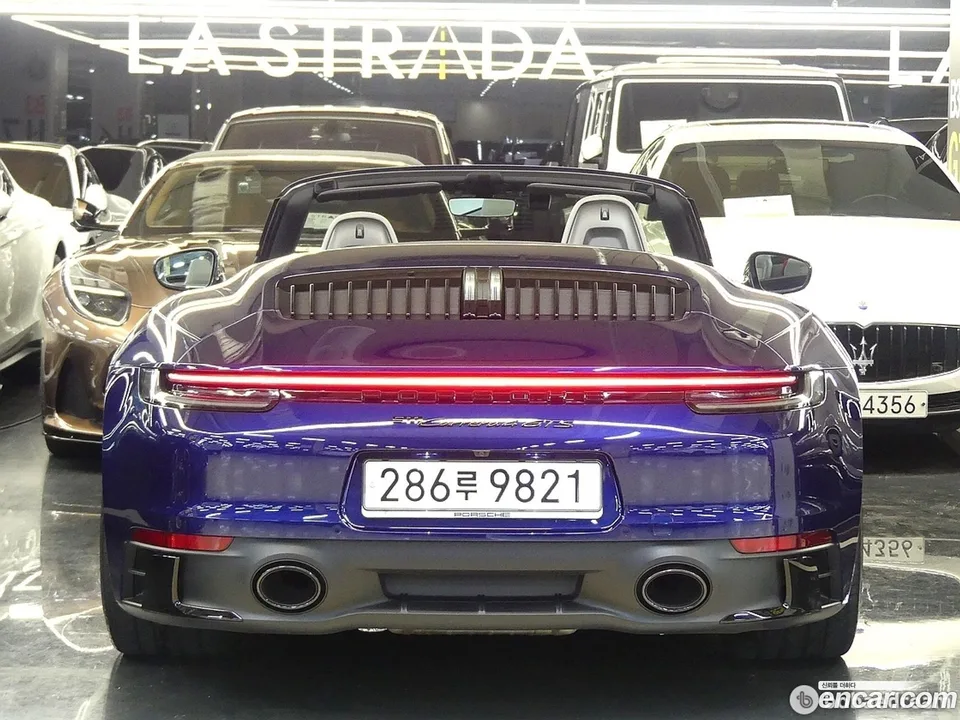 Porsche 911 (992) 4 GTS 2024 — миниатюра 3