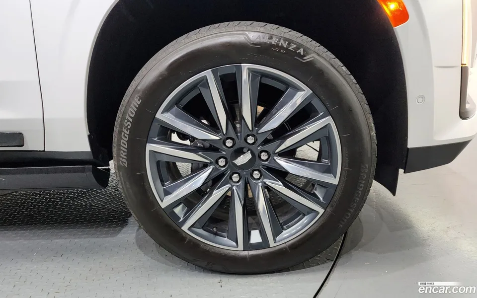 Cadillac Escalade 6.2 2022 — миниатюра 2