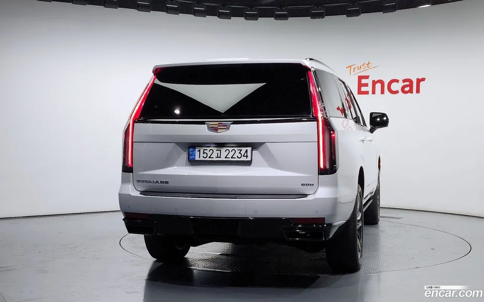 Cadillac Escalade 6.2 2022 — миниатюра 4