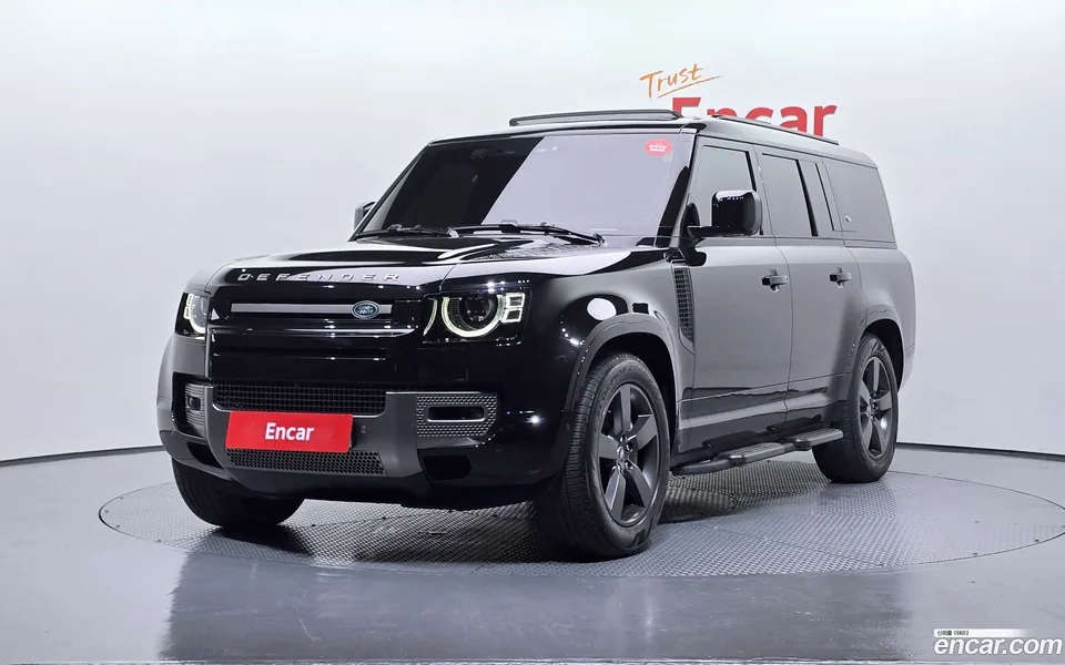 Land Rover Defender 130 D300 X- HSE 2024 — фото 1, купить с доставкой в Москву
