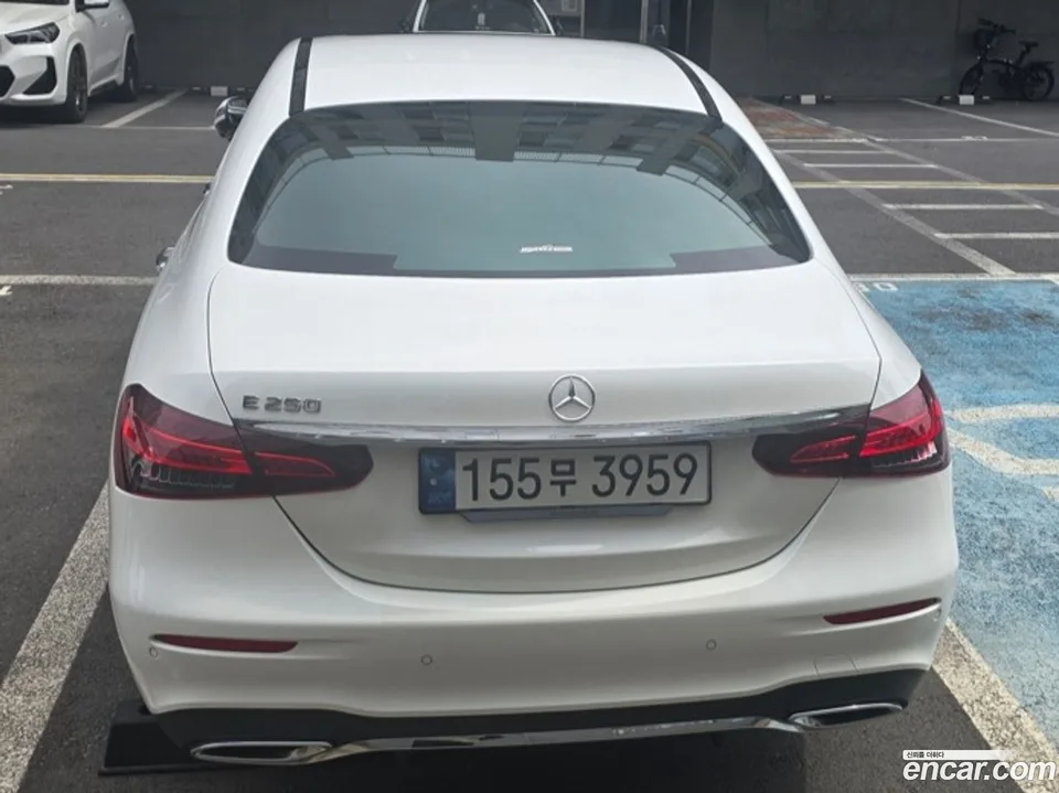 Mercedes-Benz E-Class E250 AMG Line 2023 — миниатюра 5