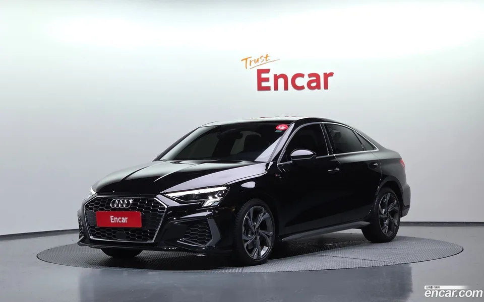 Audi A3 (8Y) 40 TFSI 2023 — фото 1, купить с доставкой в Москву