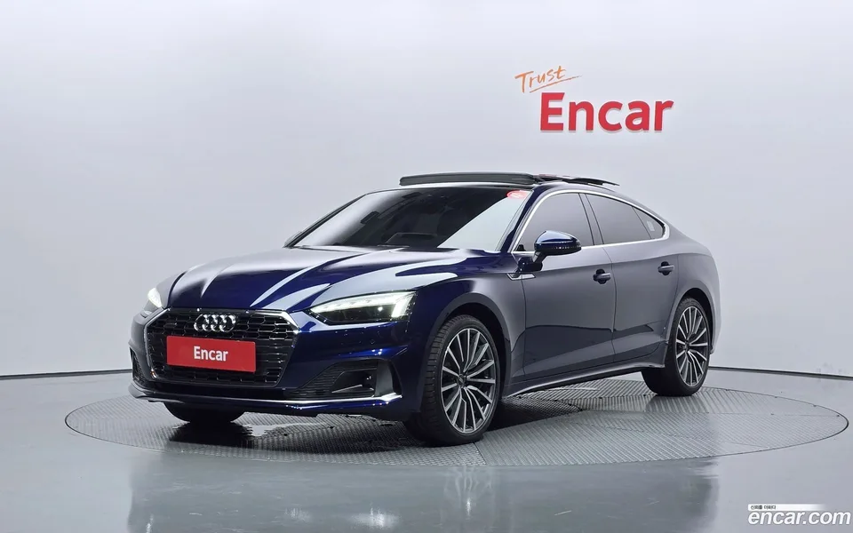 Audi A5 40 TFSI 2022 — фото 1, купить с доставкой в Москву