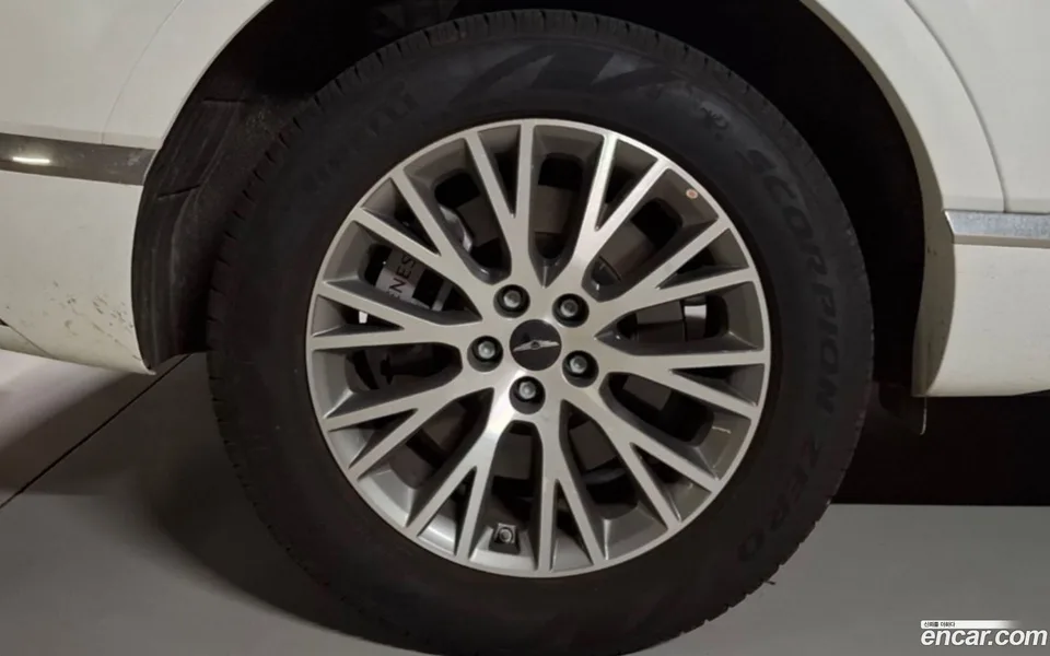 Genesis GV80 2.5T 2WD 2024 — миниатюра 2