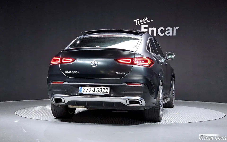 Mercedes-Benz GLE-Class GLE400d 4MATIC 2023 — миниатюра 4