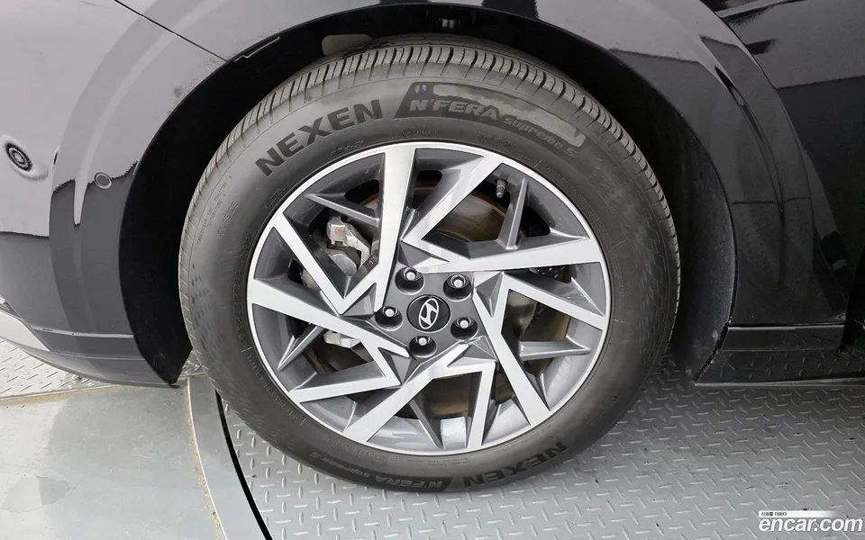 Hyundai Grandeur 2.5 2WD 2023 — миниатюра 2