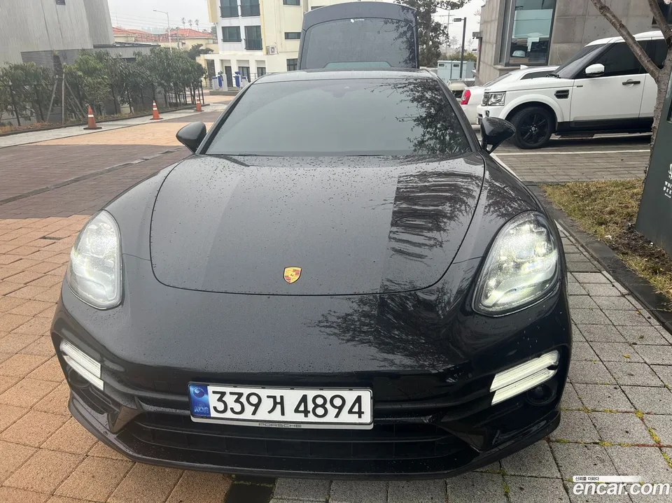 Porsche Panamera (971) 2.9 AWD E- 2023 — photo 1, buy with delivery to Moscow