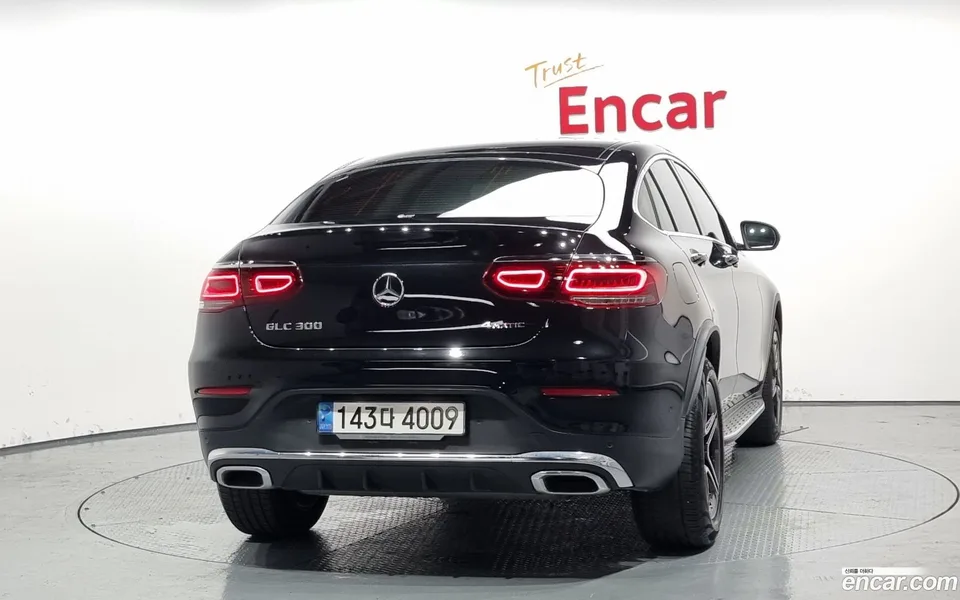 Mercedes-Benz GLC-Class GLC300 4MATIC 2023 — миниатюра 4