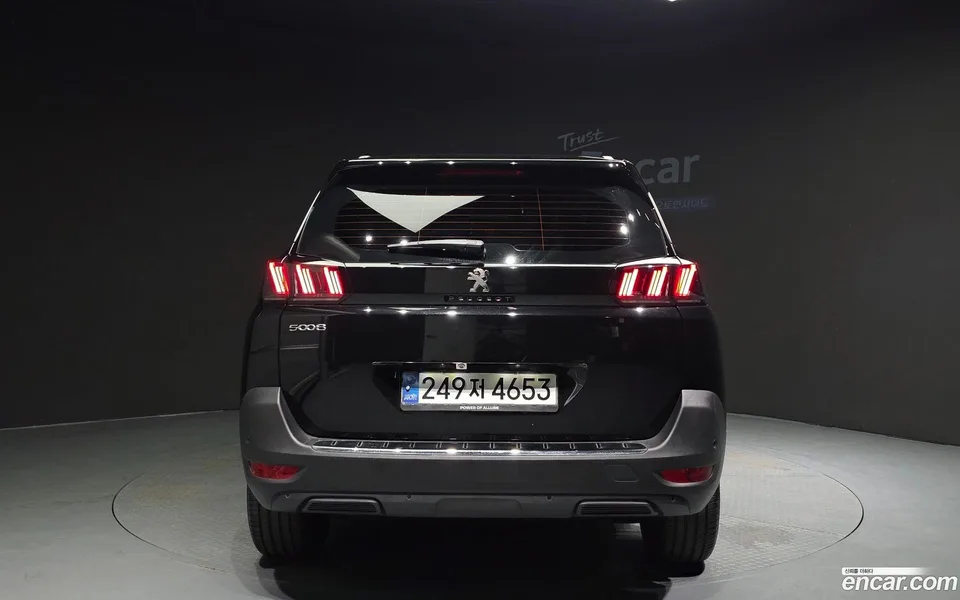 Peugeot 5008 1.2 Pure Tech 2024 — миниатюра 4