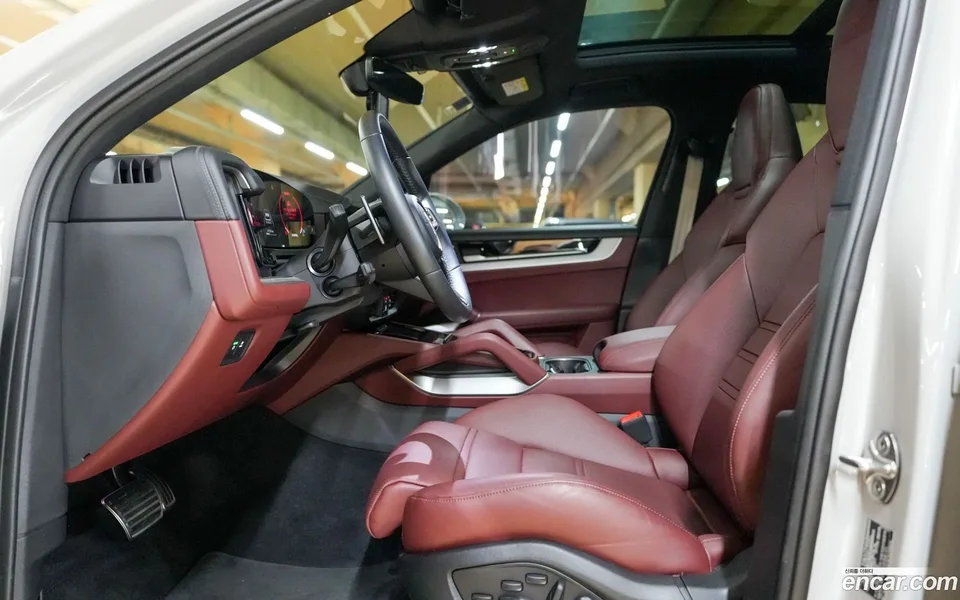 Porsche Cayenne 3.0 2023 — миниатюра 5