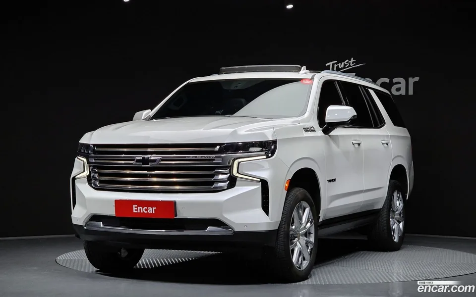 Chevrolet Tahoe 6.2 4WD 2022 — фото 1, купить с доставкой в Москву