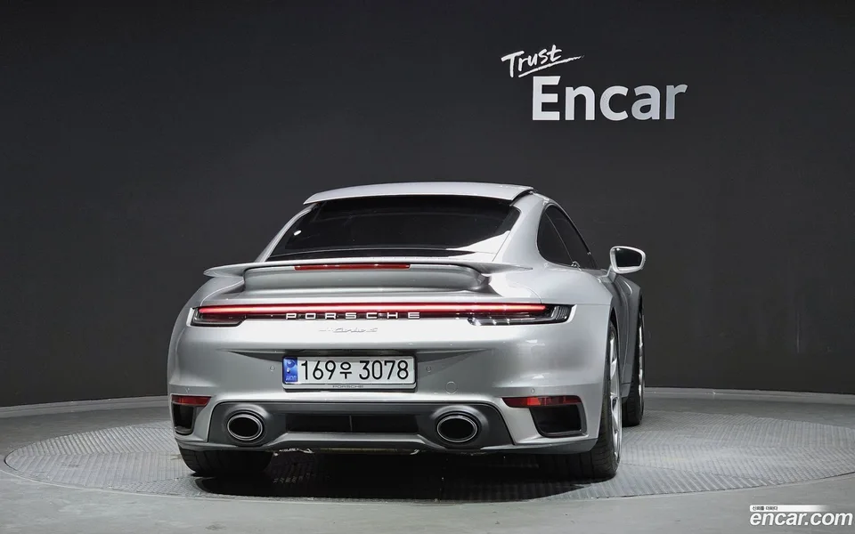 Porsche 911 (992) S 2023 — миниатюра 4