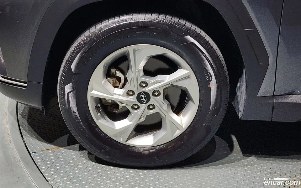 Hyundai Tucson 1.6 4WD 2023 — миниатюра 2