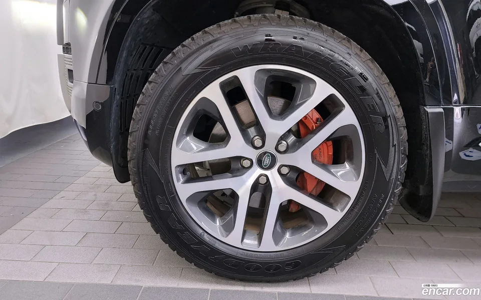 Land Rover Defender 110 P400 X 2024 — миниатюра 2